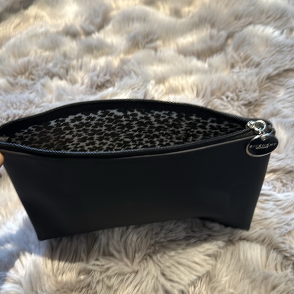 Givenchy cosmetic bag - Picture 6 of 6